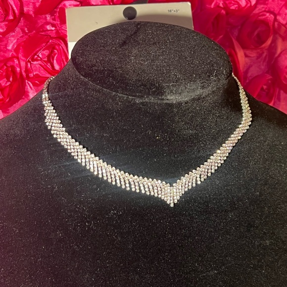 Crystal Fringe Bib Necklace
BP. - Picture 3 of 7